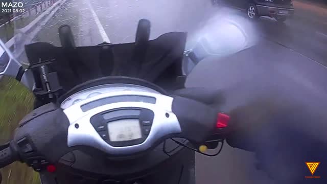 Piaggio x9 500 close call 2021.08.02