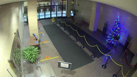 8001FCOB01FrontDoorGuardDesk_2021-01-05_00h53min42s570ms.mp4