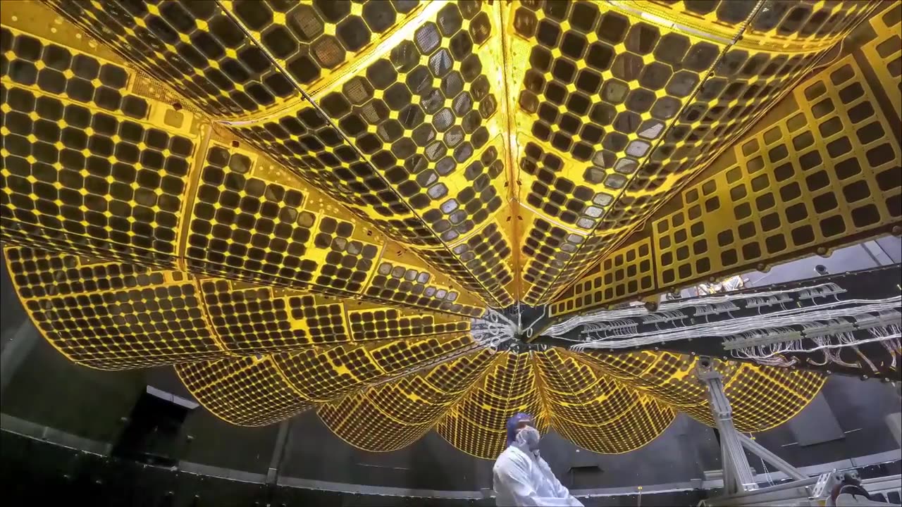 NASA Lucy Mission Extends its Sollar Arrays