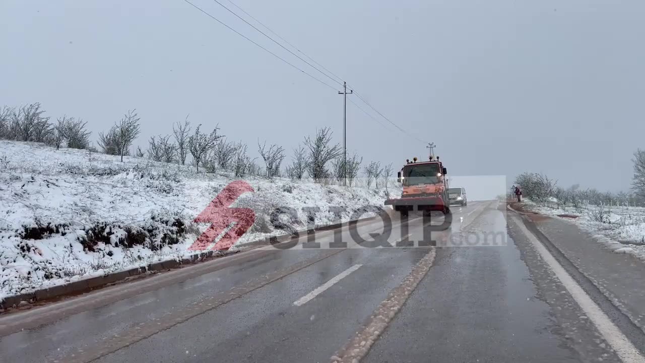 Dëbora zbardh Voskopojën