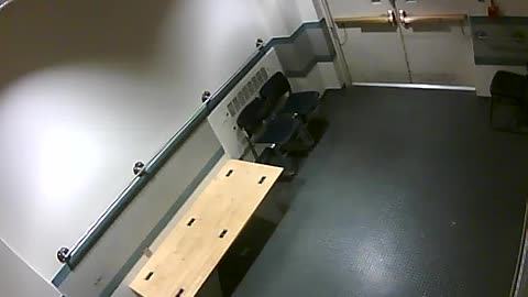 1657HQOB02PrisonerProcessingLobby_2021-01-05_02h40min00s877ms.mp4