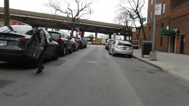 2021 0409 235 NYPD biker vimp