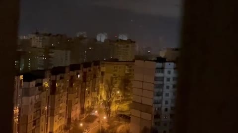 #BREAKING — Armed Clashes, automatic gunfire and explosions reported in Kyiv/Kiev minutes ago!