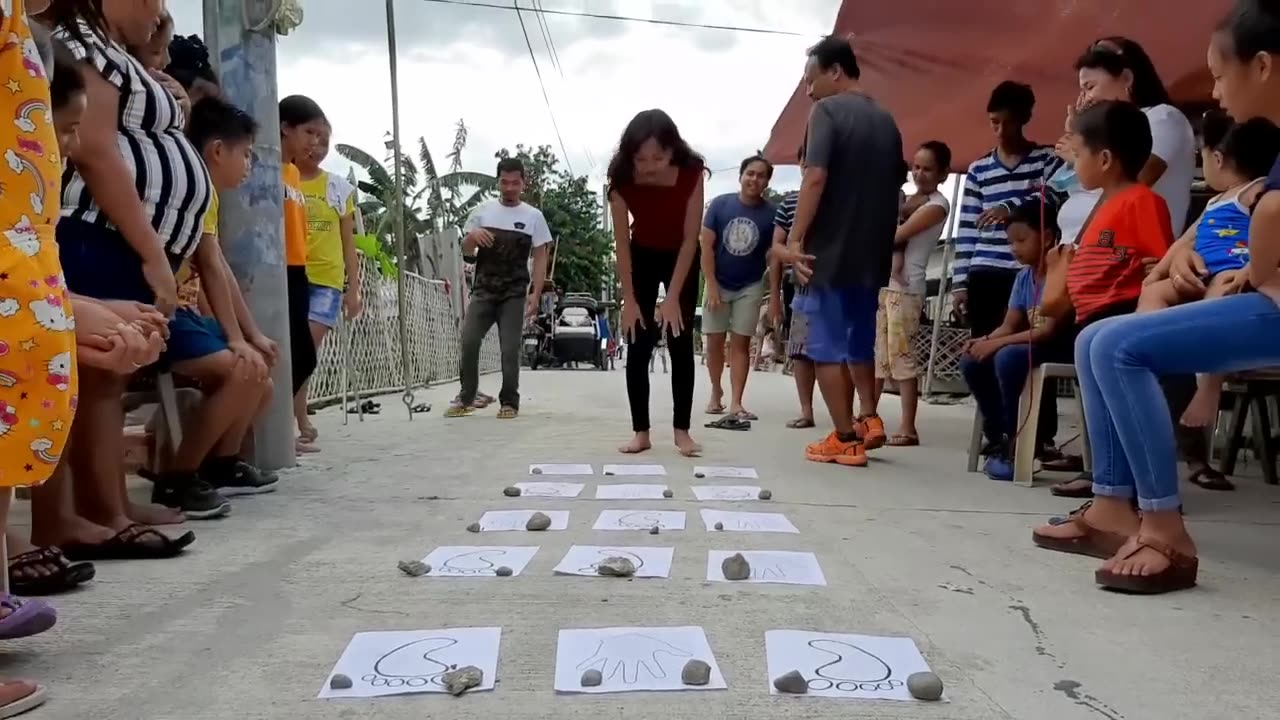 Funny kids Playing games