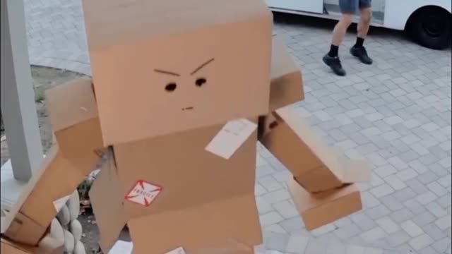 Cardboard man magic ?