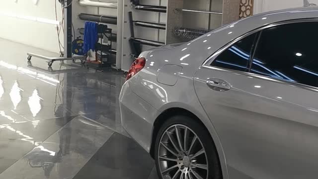 Benz car shine