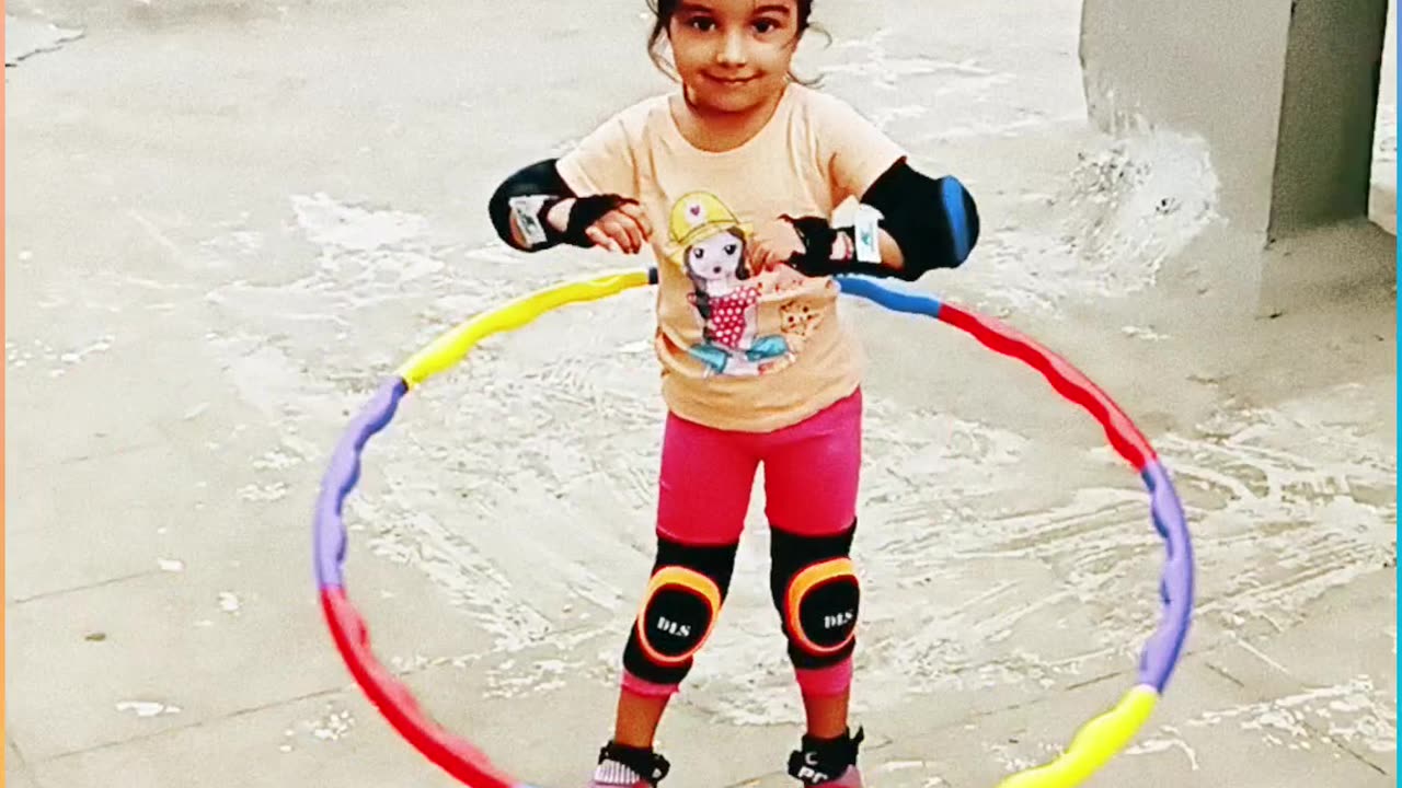 Hula Hoop On Skates |Skating🛼|Skating girl | #rumble #rumble studio #trending #Harshalidhankhola