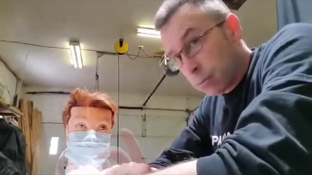 father hates mask for 7 years old daughter low vaccum paint goes through.