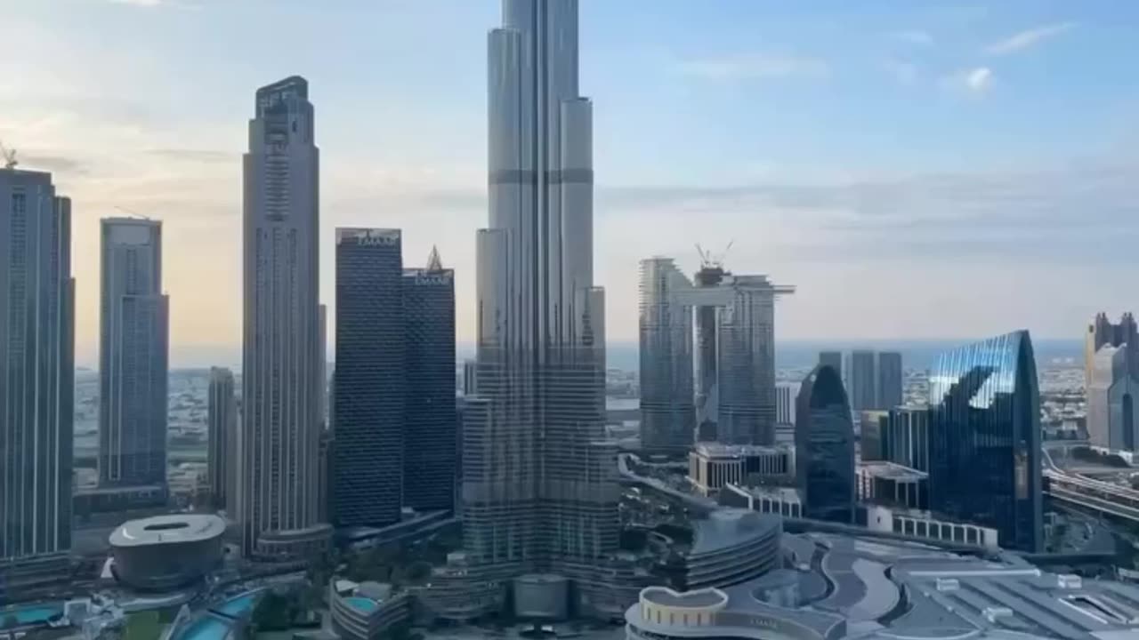 Magical time lapse of burj khalifa