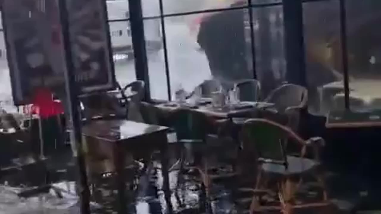 Turin, Italy this evening....🌊