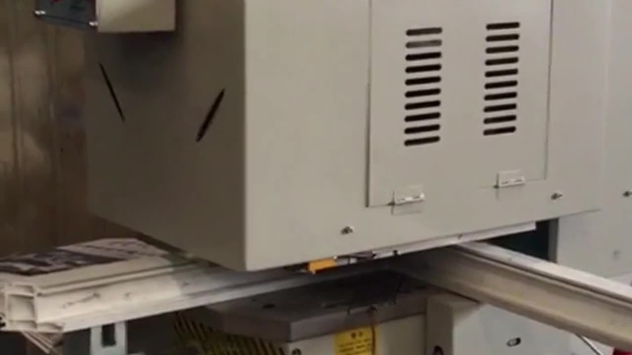 Seamless Welding machine #windowmachine #windowmaking #pvcwindow #pvcwelding #seamlesswelding