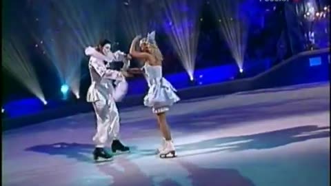Dancing-On-Ice-Russia-2007_Julia-Kovalchuk_Petr-Chernyshev_01_(02-09-07)