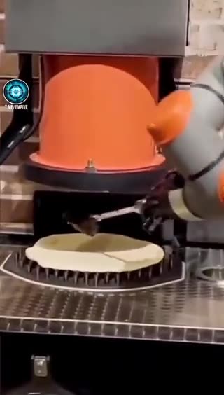 Robots are now making pizzas!