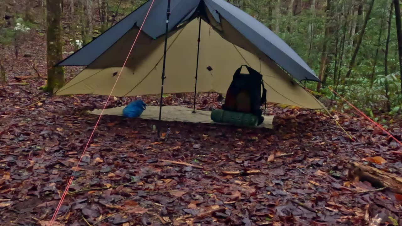 Duomid + 5.8' X 9' Silpoly Tarp