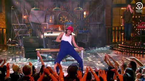 Jenna Dewan-Tatum Performs Ginuwine's Pony Lip Sync Battle