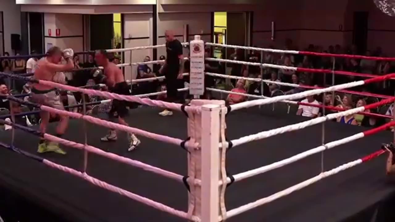 Old School Boxing: Father Dave vs. Steve Estaban - December 23rd, 2023 #EpicBoxing #boxing