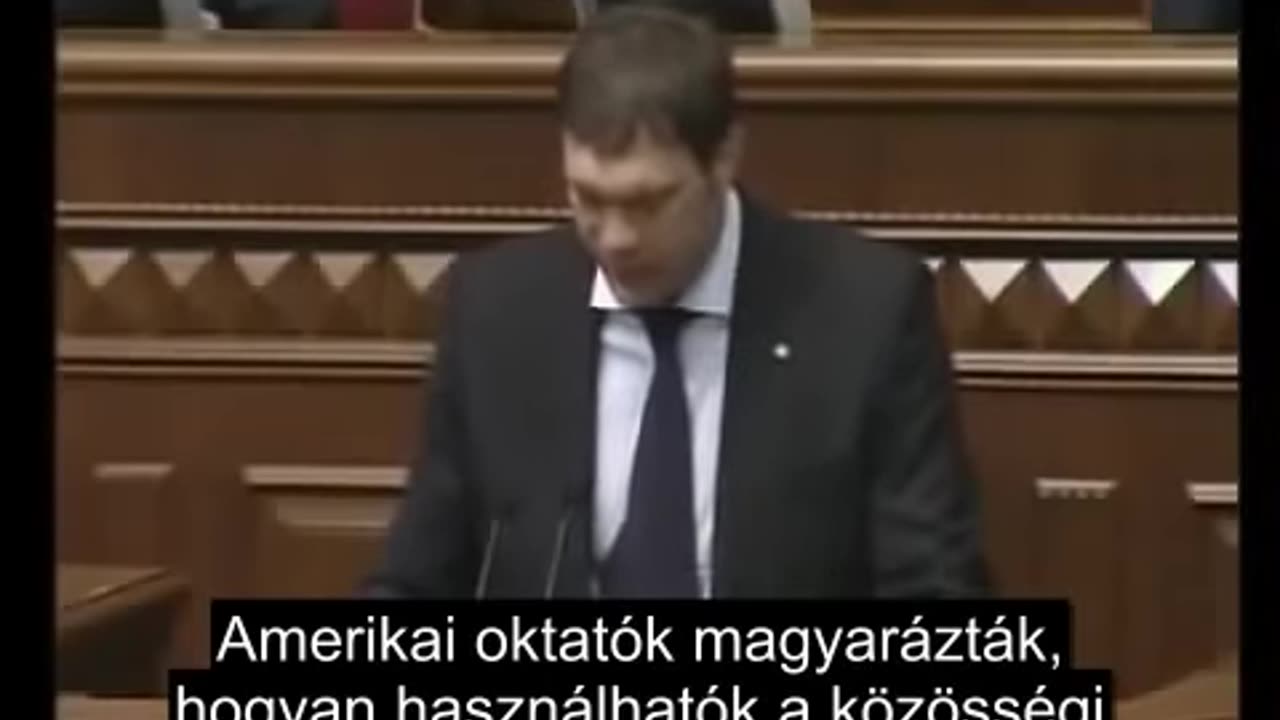 Ukrán parlamentben érdekes dolog hangzik el az USA ukrajnai tevékenységéről (2013)