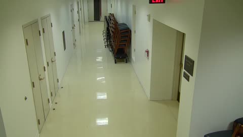 7092CVCLLSVC210Corridor_2021-01-05_00h20min00s370ms.mp4