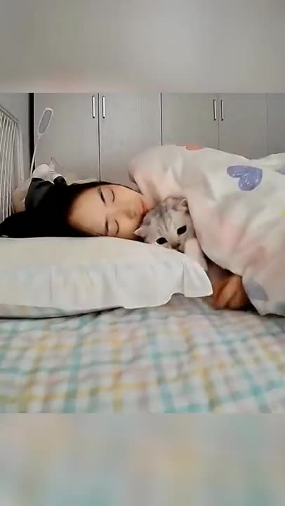 That feeling sleeping with a cat.