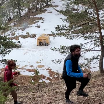 KARDA SOBALI SICAK ŞİŞME ÇADIR KAMPI #şişmeçadır #kamp #camping #inflatabletent #shorts