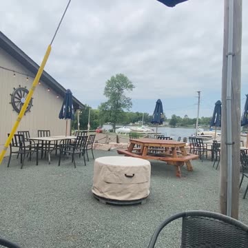 It’s a beautiful day on the lake!