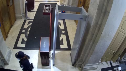 0163USCH01HouseCarriageDoor_2021-01-06_13h22min45s937ms.mp4