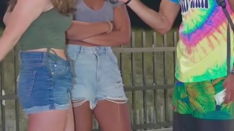 Girls say prefer $100 to 1BTC