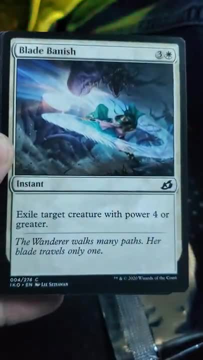 Cracking packs 002 - Magic the Gathering MTG Ikoria Lair of Behemoth Draft Booster #shorts.mp4