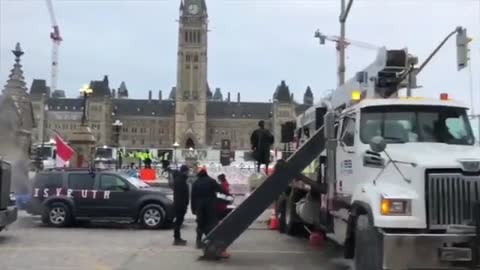 CANADIANS UNITE 🇨🇦🚛🚚 TRUCKERS EVERYWHERE!!!! 🚚