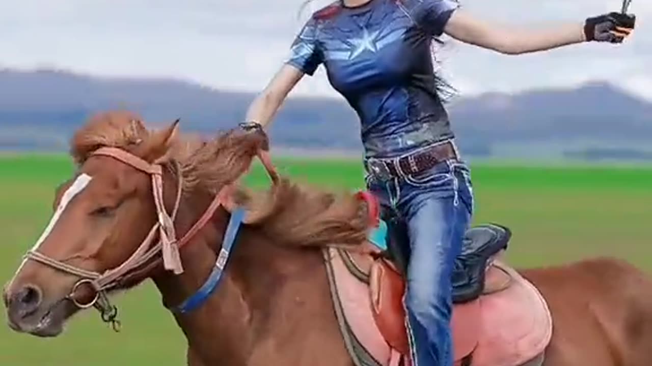 women horse riding