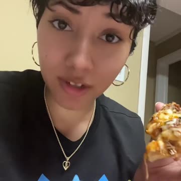 I'm making pizza tonight, you want some? 😏