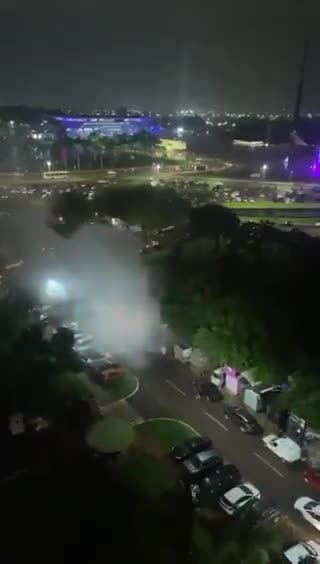 Man carrying explosives detonated himself while attempting to gain access to Brazil's Court