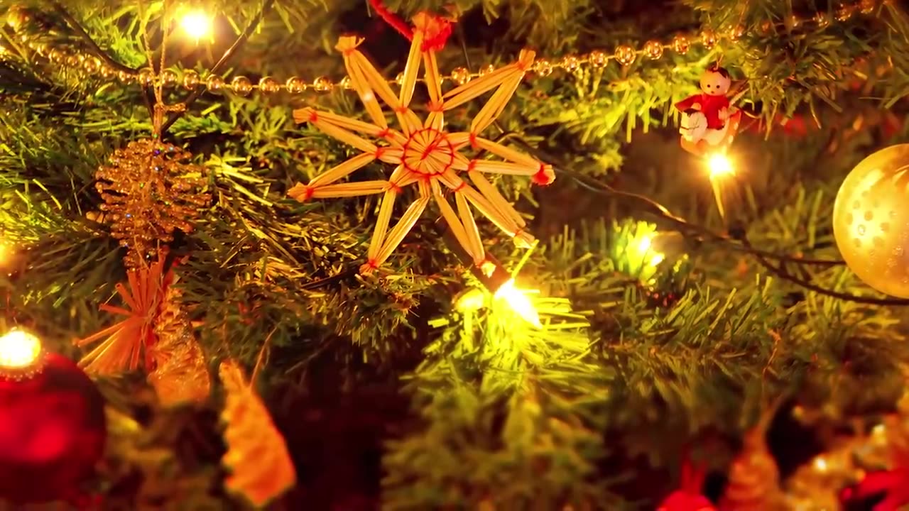 Relaxing Christmas Carol Music 🎁 Quiet and Comfortable Instrumental Music- Christmas Ambience.mp4