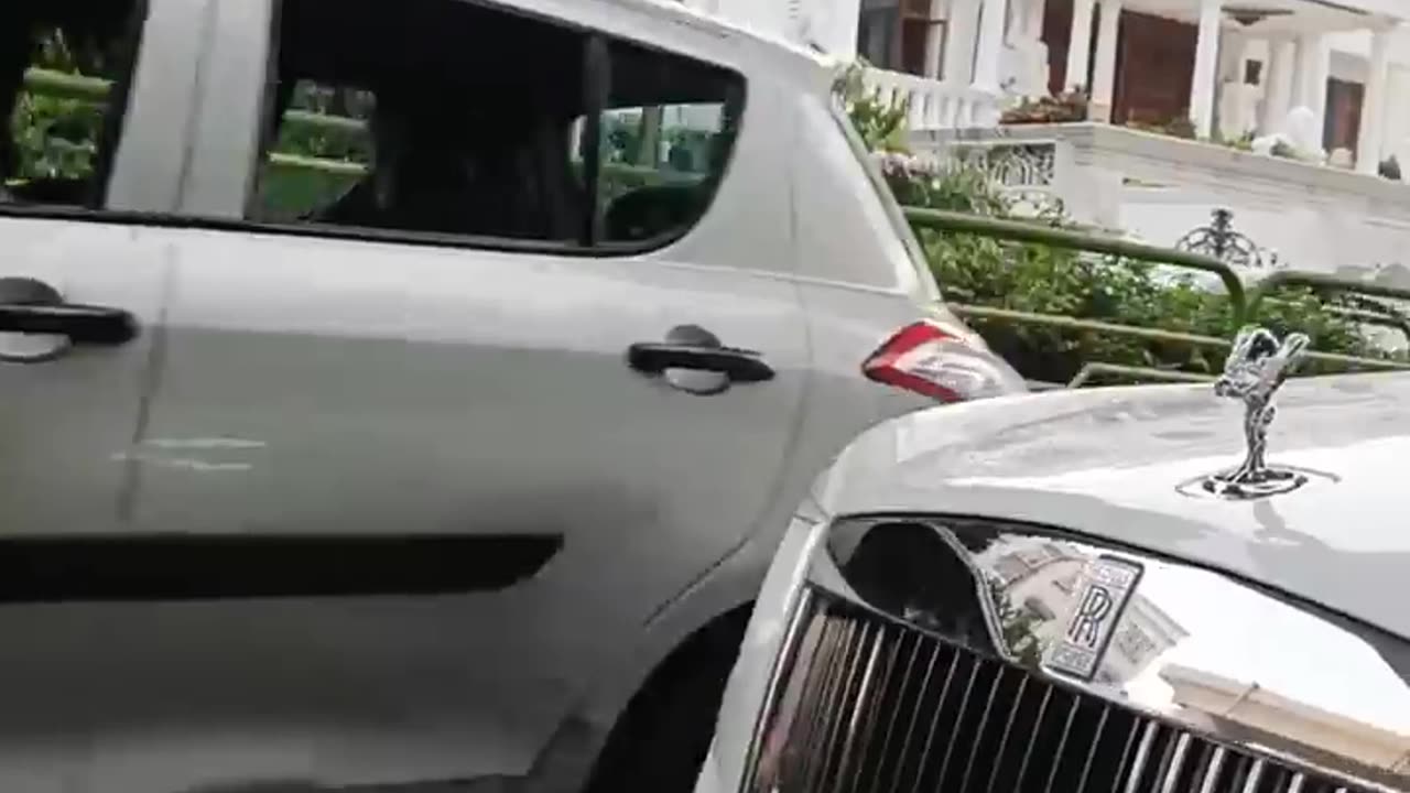 Rolls Royce accident