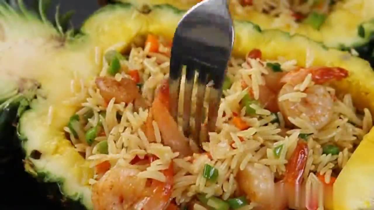 PINEAPPLE FRIED RICE