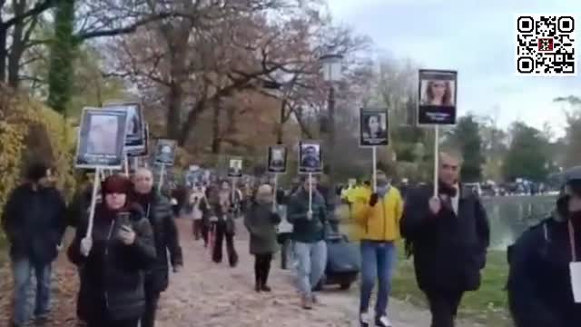 PARMA ITALIA VITTIME DA VACCINI COVID IN PROCESSIONE