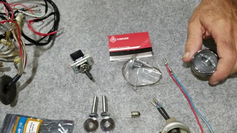 1968 Triumph Bonneville restoration part 14, The headlamp assembly