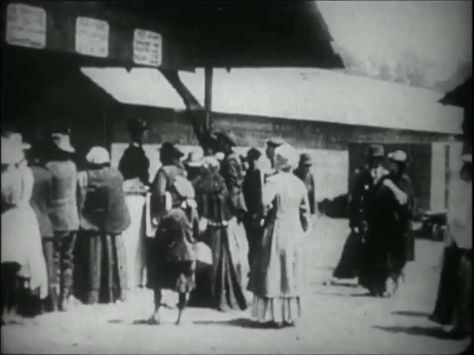 History - Scenes From 1906 San Fran Earthquake