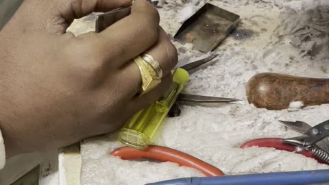 Extracting pure Gold from a ring