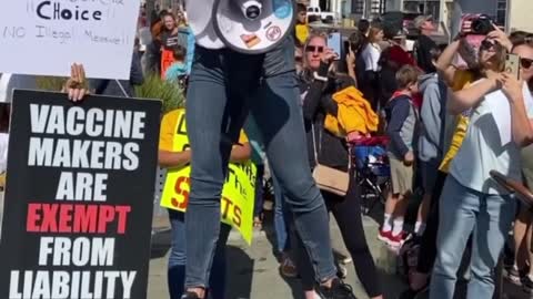 Attorney Nicole Pearson Speaks at Huntington Beach School Walkout Rally #2