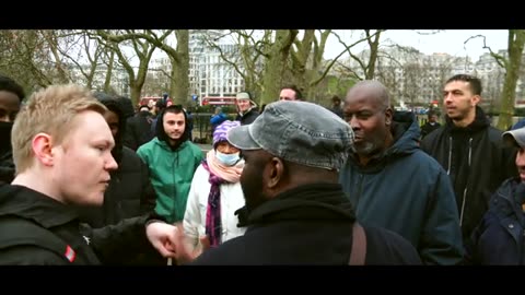 Reaching out to confused Muslim Chris Speakers' Corner #Short