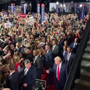 Trump arrives with large security team at the RNC Convention