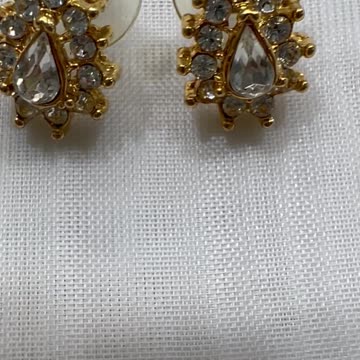 18KGP 15mm Post Earrings. Made with Swarovski Crystal. Party. Event. Banquet