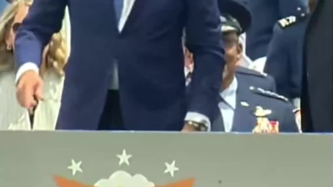 Pád preziddenta USA Joe Bidena
