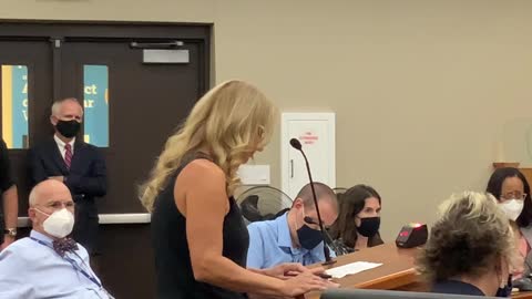 Linda Connolly Talks about Discrimination from Teachers at the PCSB Meeting 081721