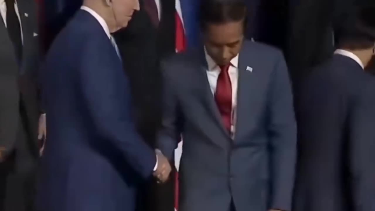 Mental Joe Biden Semakin Dipertayakan Setelah Tiba-tiba #trending
