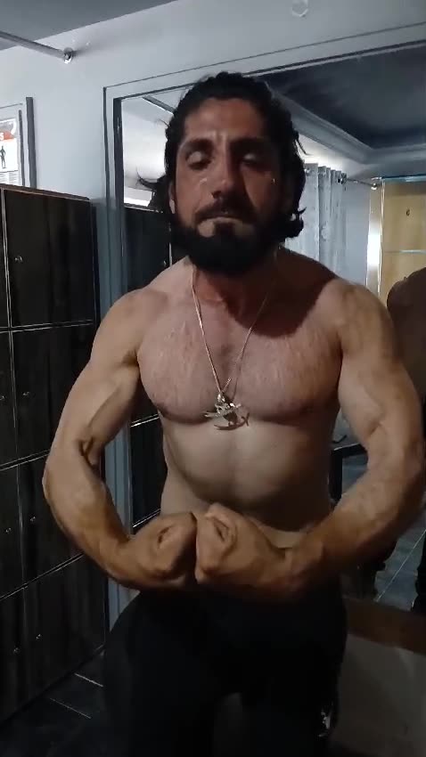 My student chest trying to pose 😅