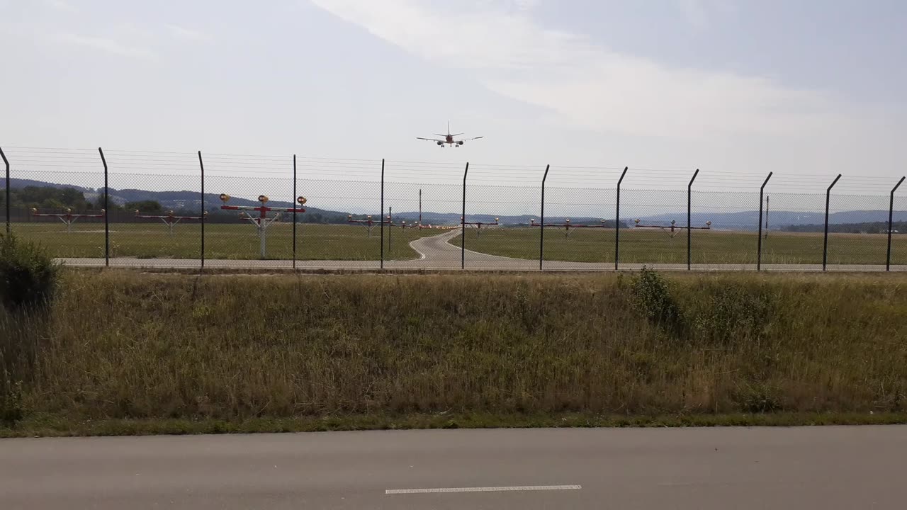 Helvetic – LX 1413 Landing at ZRH Airport, 29 June 2023