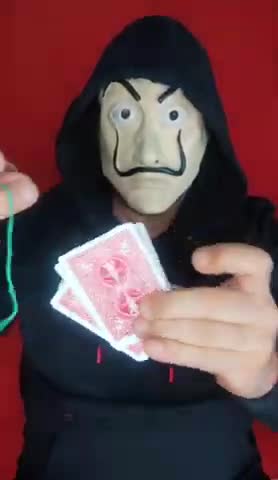 Amazing Magic Trick Revealed With Cards and Rubber Dand