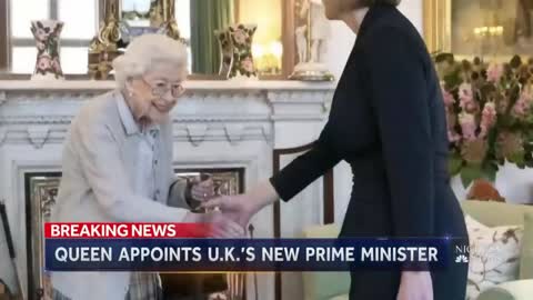 Queen Elizabeth Appoints U.K.’s New Prime Minister